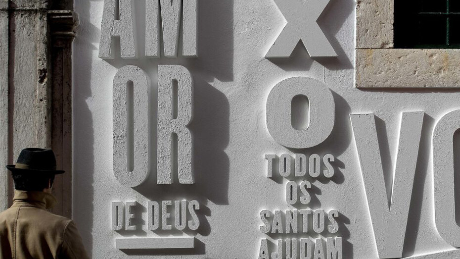 3D Lettering on Buildings. Courtesy of Museum für Gestaltung