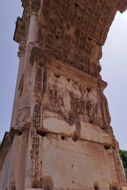 Roma, Foro Romano, Arco di Tito, intradosso, rilievo con corteo trionfale, 81-90 d.C., ph. Roberto Luciani