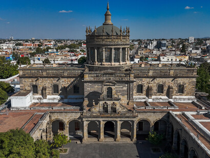 Una gran diversidad étnica y lingüística pero los unía una economía agrícola basada en el cacao, el aguacate, el maíz, frijoles, vainilla y chile. Hospicio Cabañas, 2024, Guadalajara, Jalisco México
