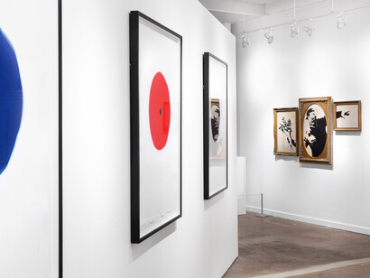Various artists, Icons of influence, exhibition view. Courtesy of West Chelsea Contemporary