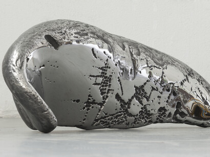 Marc Quinn, The Toxic Sublime, Frozen Wave (The Conservation of Culture), 2015, Stainless steel