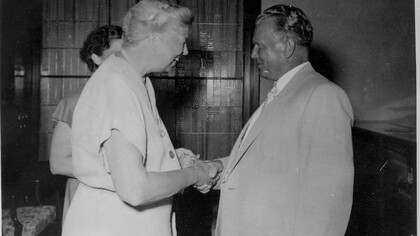 Eleanor Roosevelt und Josip Tito (1953)