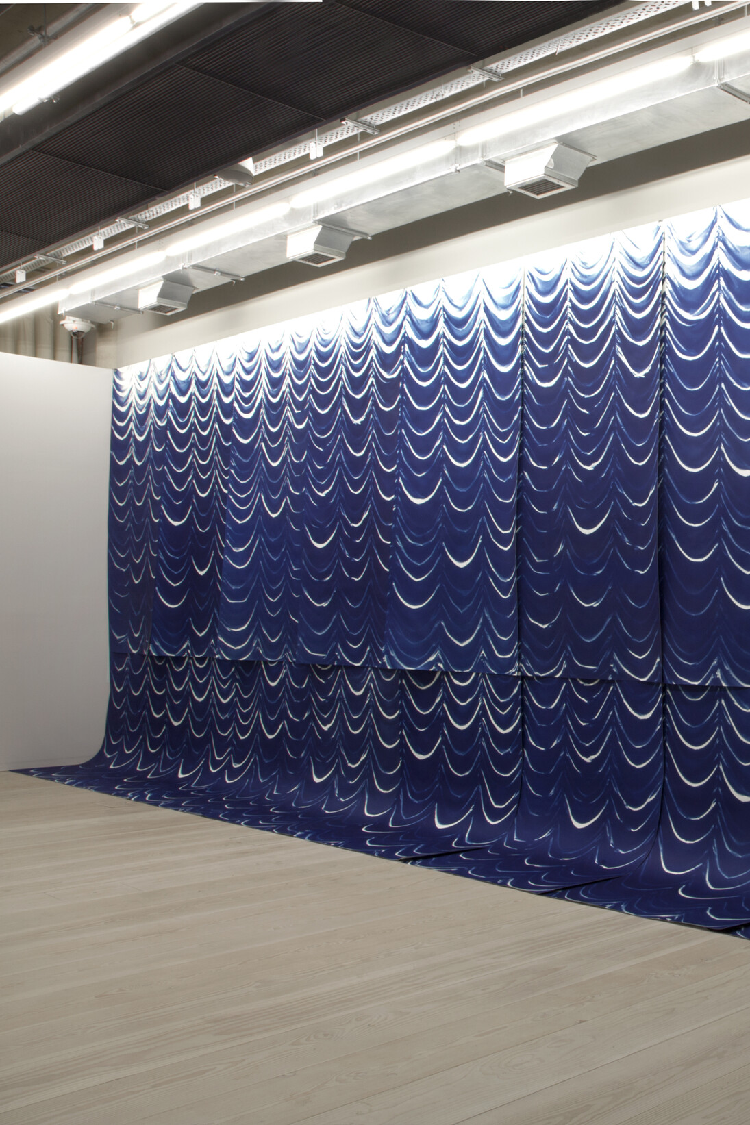 Bridget Smith, Blueprint for a Curtain, 2015, twenty cyanotype prints, Courtesy Focal Point Gallery, Photo: Manuela Barczewski
