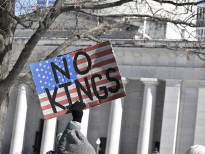 Demonstrators gather at a “No Kings” protest in Cincinnati, Ohio, on 28 March 2026
