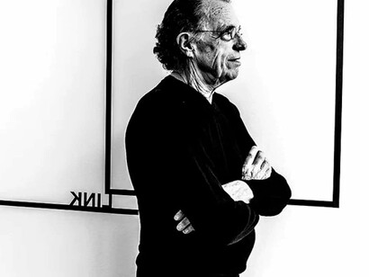 Peter Downsbrough, portrait. Courtesy of S.M.A.K