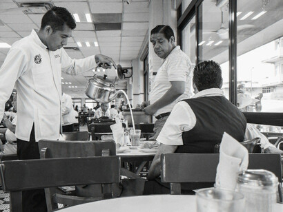 En el Cafe by Francisco Marin. Courtesy of Aflote.sg
