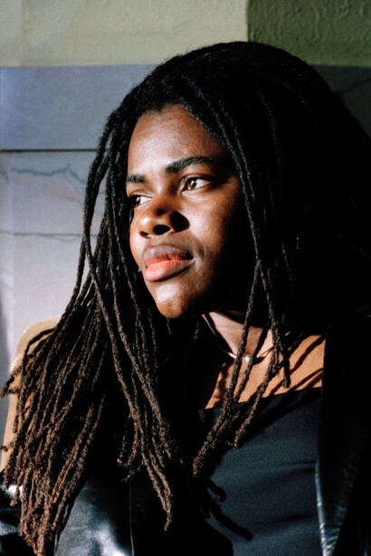 Jay Blakesberg, Tracy Chapman, Oakland, CA, March 14, 1998, © Jay Blakesberg. Courtesy of the artist and The CJM