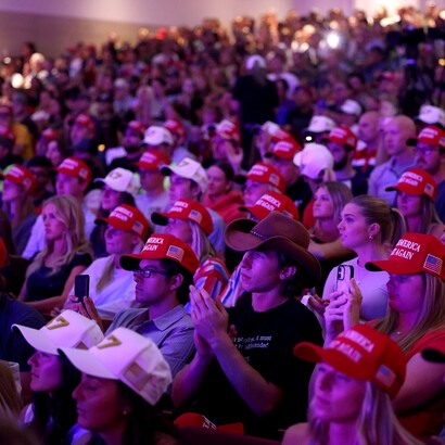 Partecipanti alla tappa del tour “This Is The Turning Point” presso l'Università del Minnesota, al Cyrus Northrop Memorial Auditorium di Minneapolis, Minnesota. Foto di Gage Skidmore 