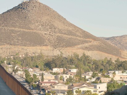 A sunny day by Mexico and USA border