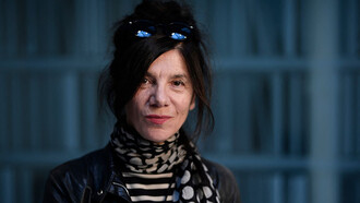 Brigitte Giraud, lauréate du prix Goncourt 2022, avec  "Vivre vite"