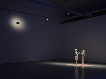 Esmaa Mohamoud, What does Webster’s say about soul? Exhibition view. Courtesy of Roberts Projects