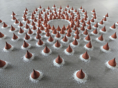 Albert Yonathan Setyawan, Mandala Study #5, 2015, terracotta and white marble sand installation, approximately 118.1 x 118.1 x 3.9 inches/300 x 300 x 10 cm
Photo courtesy of Sundaram Tagore Gallery
