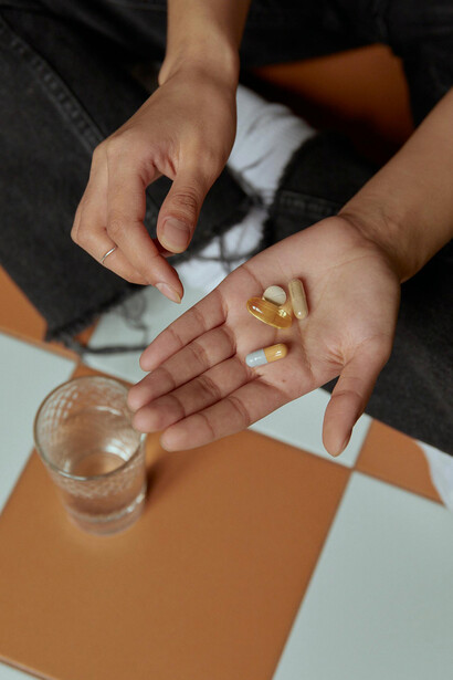 Consumo de suplementos. Os suplementos podem ser aliados valiosos, mas não devem substituir hábitos de vida saudáveis