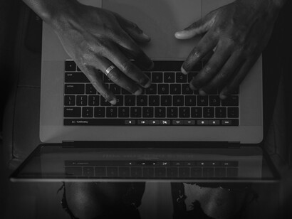 La preparación de clases en la "era pre-IA" implicaba largas horas de trabajo manual y la creación de recursos pedagógicos desde cero