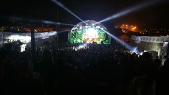 Bedem Fest, The Stage