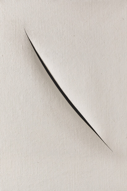 Lucio Fontana, Concetto Spaziale. Attesa, 1960, Water-based paint on canvas , 81 x 65 cm / 31.8 x 25.5 in 