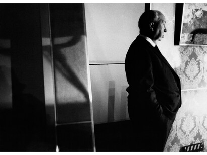 Bob Willoughby, Alfred Hitchcock, 1954, © Bob Willoughby/Huxley-Parlour Gallery