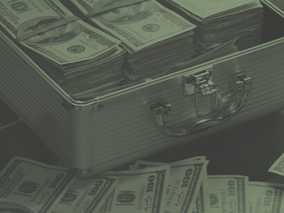 Maletín lleno de dinero. Uno de los grandes directivos había venido a Uruguay por algunos problemas planteados por los trabajadores en relación con las operaciones de blanqueo de dinero que ocurrían de forma flagrante