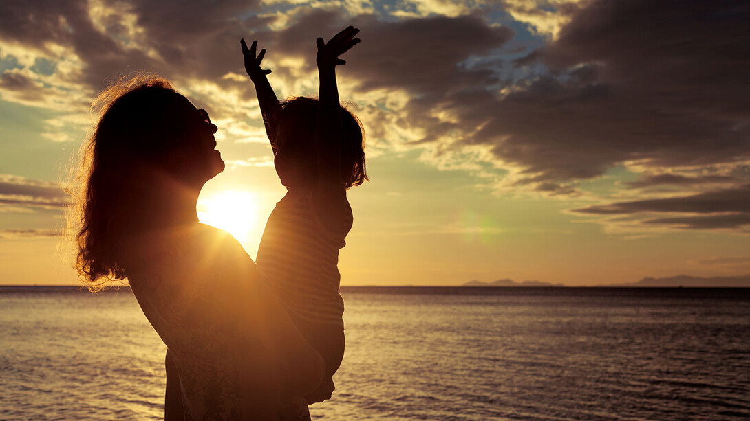 The love mothers give to their children can change the world