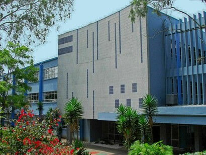 Su impecable labor profesoral en la Universidad de Costa Rica formó a numerosas generaciones de médicos y destacados especialistas