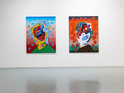 José María Córdoba, Figuras y sueños, vista de exhibición. Cortesía de Yusto / Giner