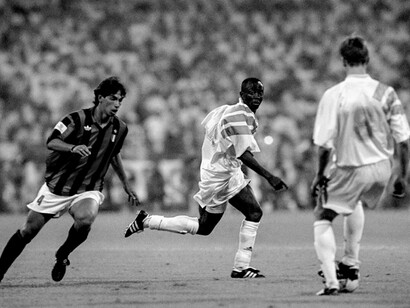 OM, vainqueurs de la coupe aux grandes oreilles,1993. Enfin un club français peut inscrire son nom au palmarès de cette prestigieuse coupe ! 
