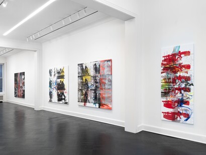Leyla Yenirce, Eye level, exhibition view. Courtesy of Petzel Gallery