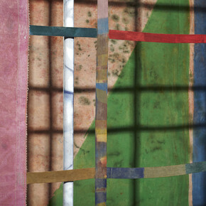 Alan Shields, detail of Maze, 1981 – 1982, Acrylic and thread on canvas, cotton belting, Velcro and aluminum pipe, 87 x 219 x 219 inches. Estate of the artist, courtesy Van Doren Waxter, New York.