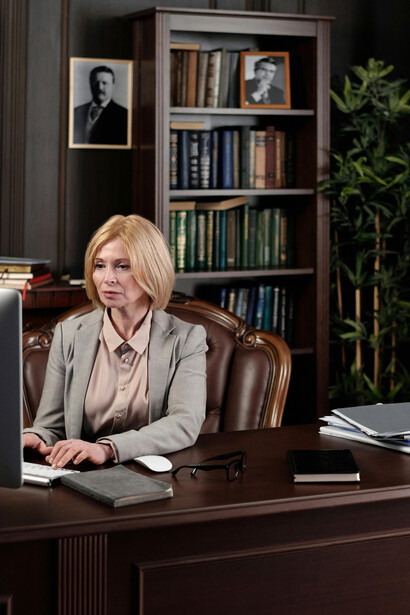 La interdependencia entre leyes escritas y su aplicación práctica mantiene el equilibrio funcional del derecho empresarial