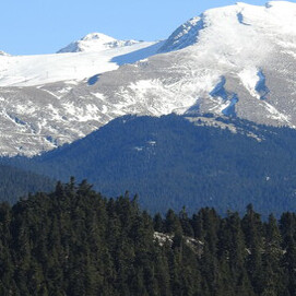 Es importante recordar que  la cultura griega ha sido uno de los pilares  fundamentales de la civilización occidental y es en la literatura donde ha habido las mejores aportaciones. Parque Nacional Parnassus, Thessaloniki, Grecia