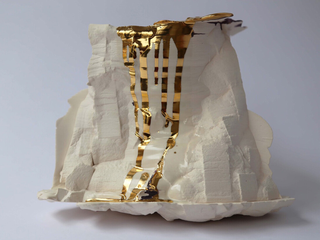 Ulrika Strömbäck, Retrogression, 2014, Glazed earthenware, 19,1 x 24,1 x 22,9 cm