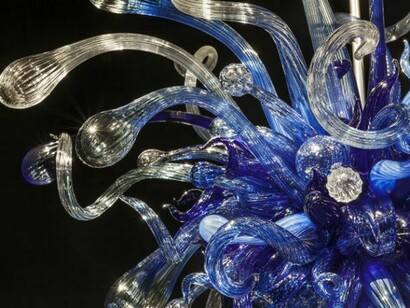 Dale Chihuly, Cerulean Cobalt Chandelier