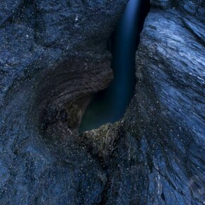 Alexander Page, Wherethrough gleams that untravelled world (C-Type mounted on aluminium 68.5cm x 76.2cm) 2013