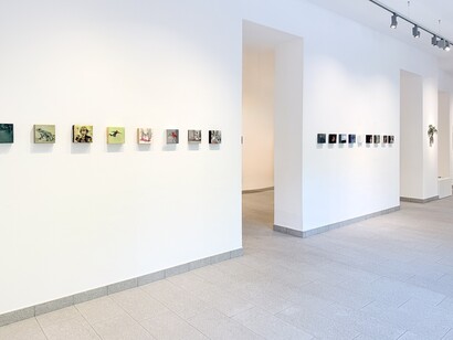 Artisti vari, <20 15×15/20×20, vista della mostra. Per gentile concessione di Punto Sull'Arte