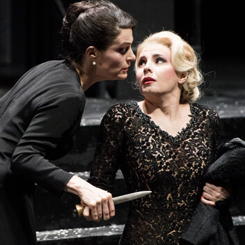 Rachel Harnisch (Rachel) y Sabina Puértolas (Princesse Eudoxie)