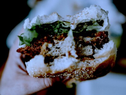 Problematizar lo que engullimos es cuestionar nuestro modo de estar en el mundo