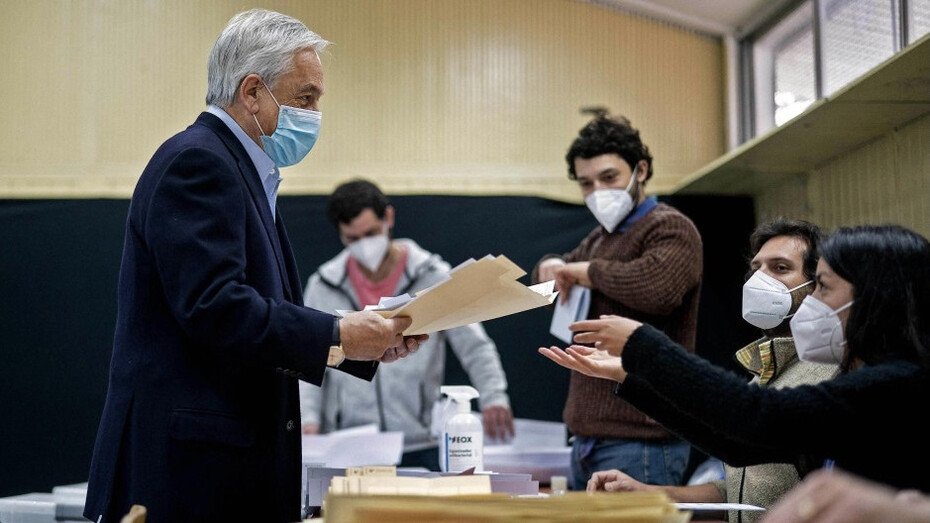 Präsident Sebastián Piñera gibt seine Stimme ab