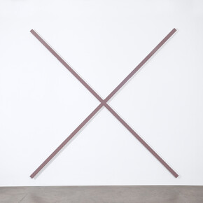 Gianni Piacentino, "DARK DULL PINK LARGE X", 1966, Polyester-coated and painted wood (assembled in 2 parts, section 413 x 7 x 7 cm), 117 x 117 inches, 297 x 297 cm