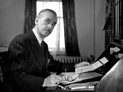Thomas Mann nel suo studio