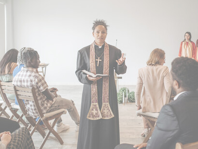 Religione e fede professata. Si stima che nell’intero pianeta si professino più di 10 mila religioni e nonostante negli ultimi decenni la società sembri andare verso una visione sempre più laica