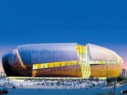 Valencia bets for modernity