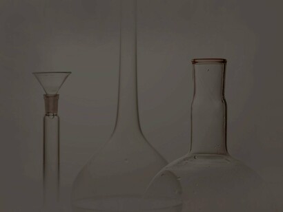 Tubos de ensaio. Se você já está nesse meio e sente o peso das dificuldades, lembre-se de que seu trabalho tem um impacto profundo, e que a sociedade precisa de você, mesmo que nem sempre reconheça. A ciência é, sem dúvida, uma jornada complexa e cheia de desafios, mas é também uma das formas mais poderosas de transformar a realidade ao nosso redor e construir um futuro melhor para todos