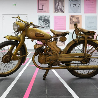 Verschiedene künstler, Hidden history, ausstellungsansicht. Mit freundlicher genehmigung des Frankfurter Kunstverein