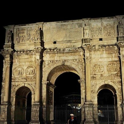 La nuova illuminazione dell'Arco di Costantino 
