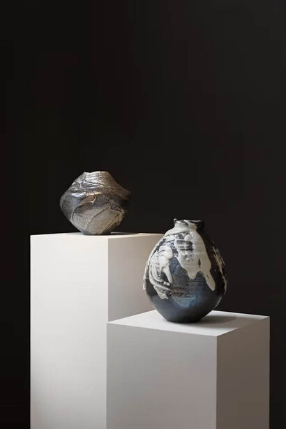 Shimizu Uichi, The language of glaze, exhibition view. Courtesy of Carpenters Workshop Gallery 