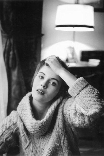 Mario Dondero . L'attrice Jean Seberg,protagonista di "Fino all'ultimo respiro" di Godard, Parigi,1959. Courtesy Ceribelli Micheli 