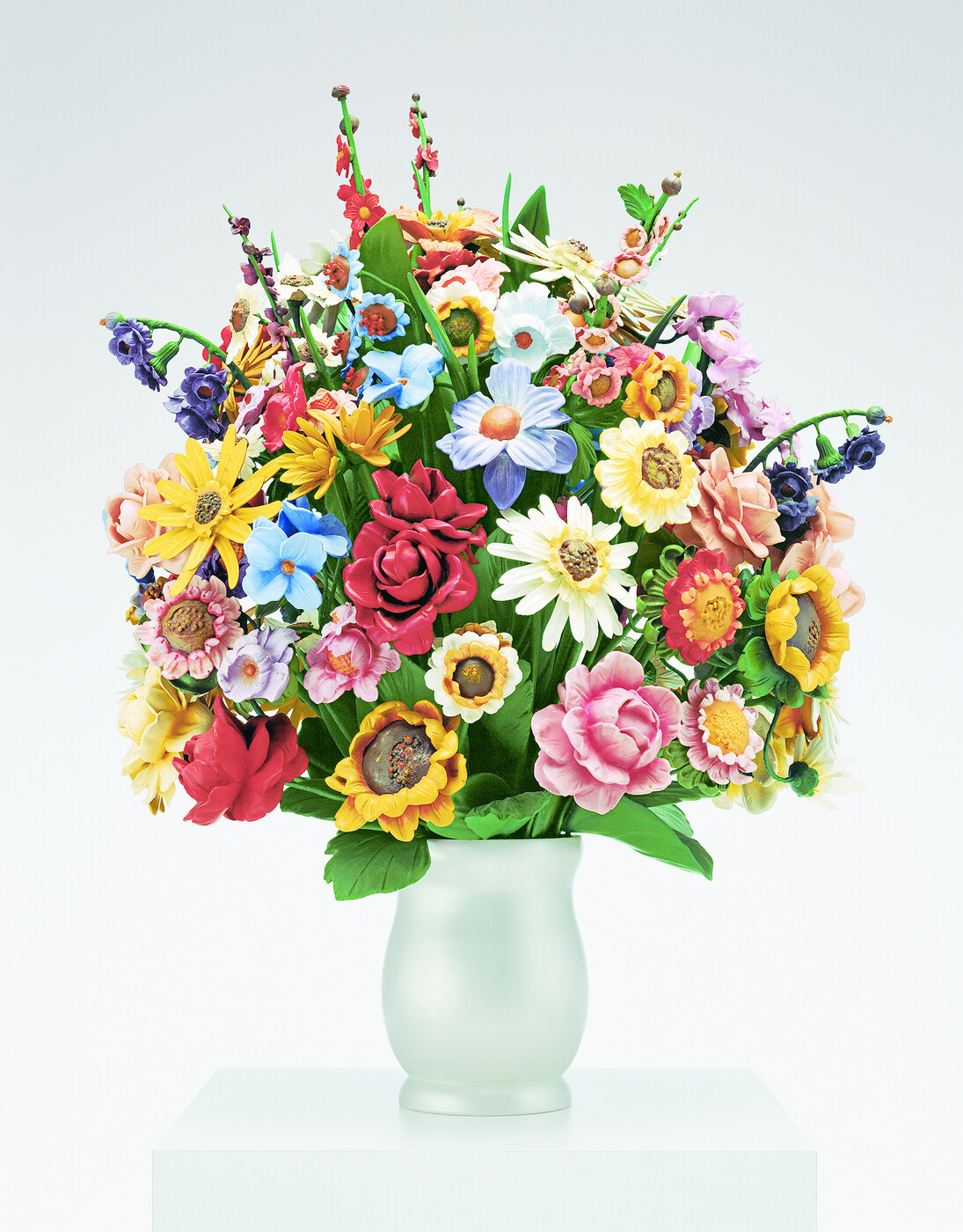 Large Vase of Flowers, 1991, Polychromed wood, Edition no 3/3, Sammlung Ludwig – Ludwig Forum für Internationale Kunst, Aix-la-Chapelle © Jeff Koons
