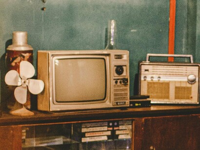 Já havia ultrapassado a marca dos 60 anos. Ao contrário de muitos homens que se cuidam, vão pra academia, se alimentam bem e não bebem, ele tinha certo orgulho de não se render às modinhas



