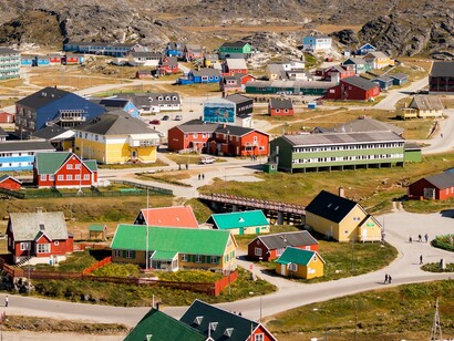 La natura della Groenlandia è selvaggia e spettacolare, con fiordi, ghiacciai e aurore boreali mozzafiato. Nuuk, Groenlandia