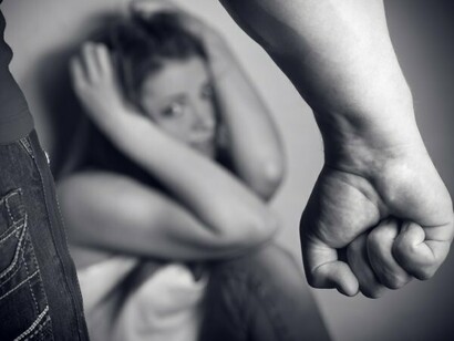 Tras más de una década de campañas de sensibilización, parece evidente que las buenas intenciones no bastan para atajar el gravísimo problema